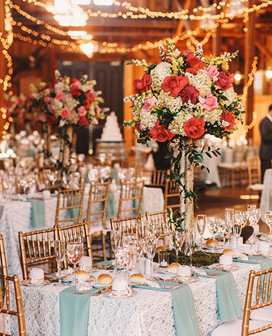 Restaurant inside showcase 1